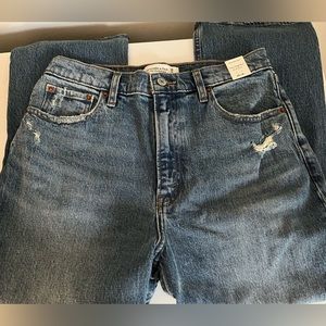 NWT Abercrombie & Fitch Ultra High Rise Kick Flare Jeans